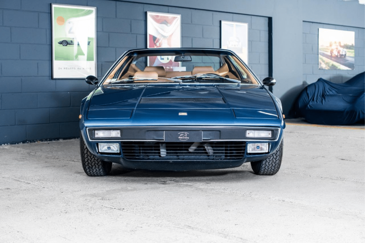 FERRARI 308 DINO 308 GT4 - 1976 vue de face
