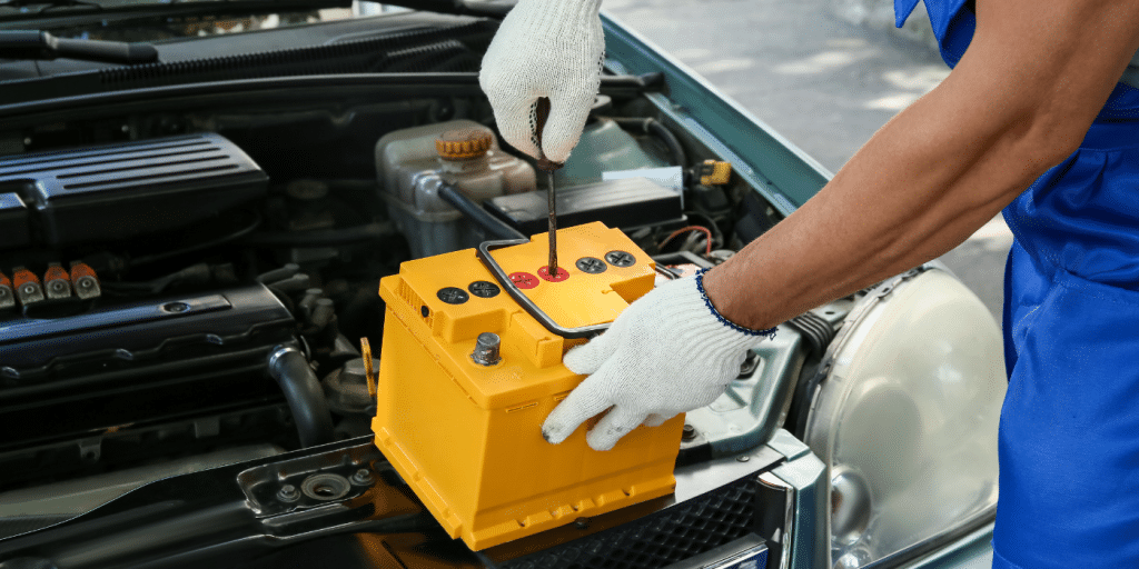 Froid et batterie : les 5 erreurs qui mettent votre voiture en danger cet hiver