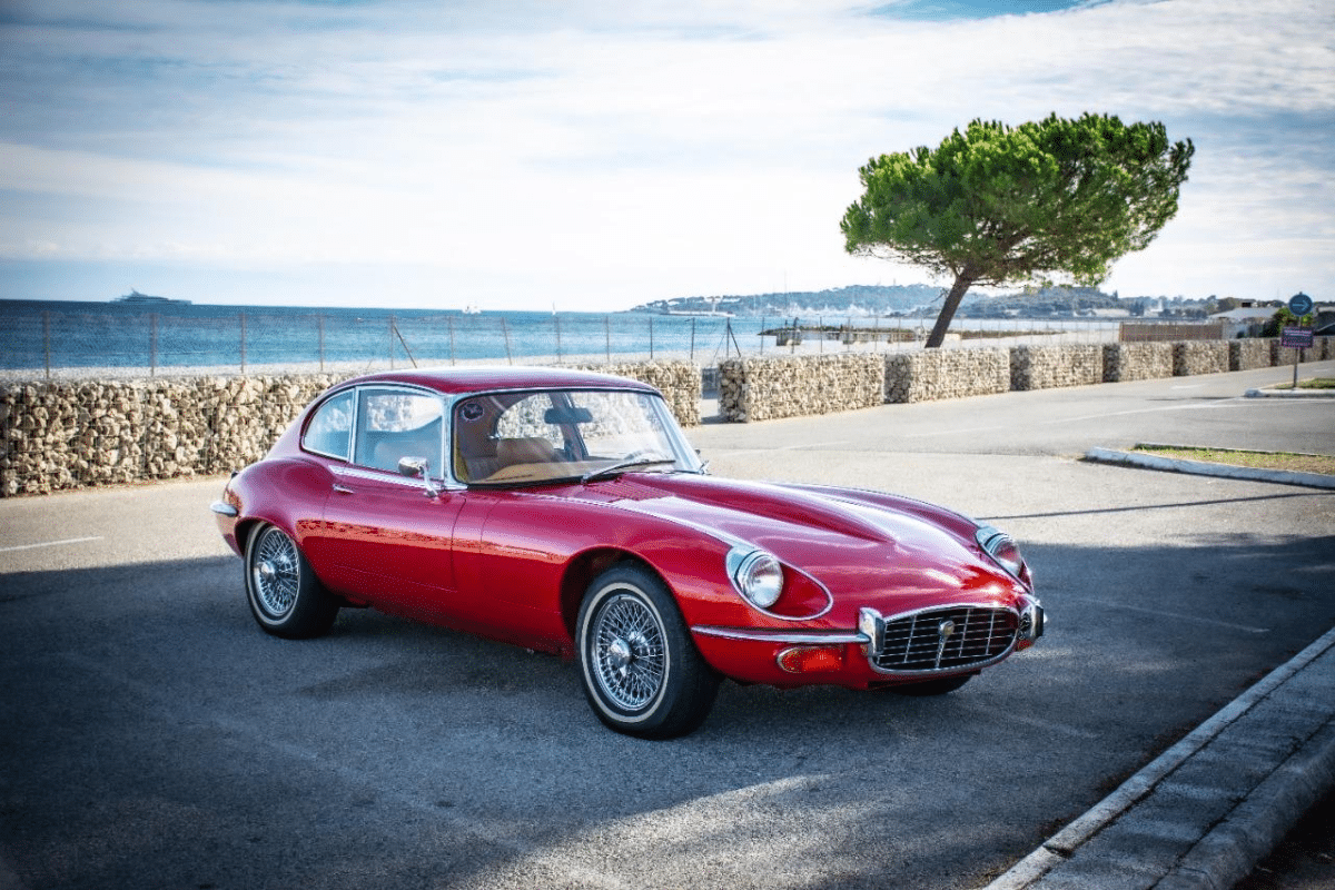 JAGUAR Type E Serie 3 V12 5.3L - 1973 vue de face