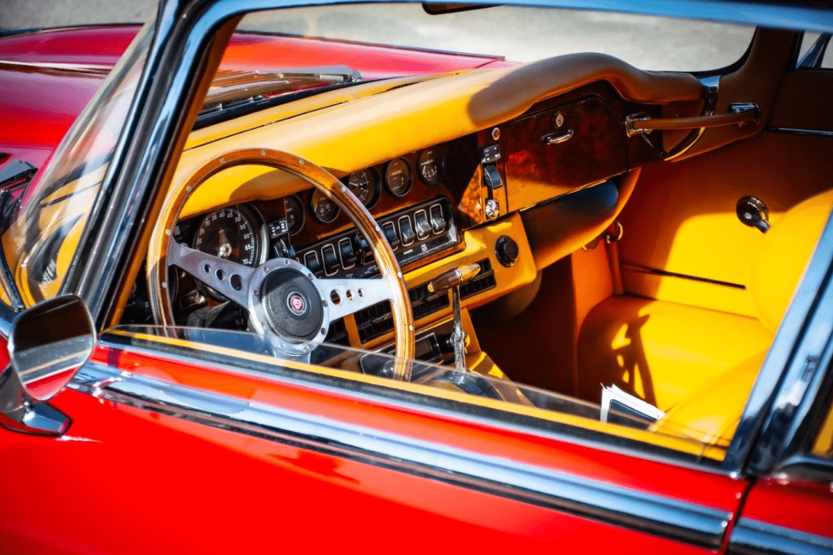 JAGUAR Type E Serie 3 V12 5.3L - 1973 vue du volant