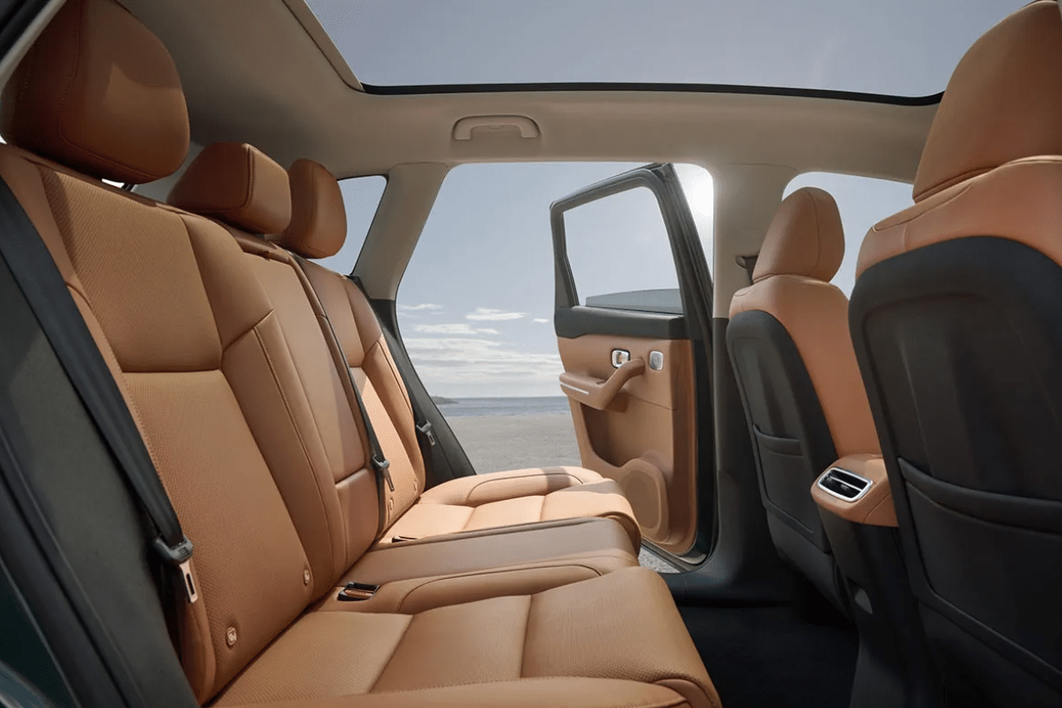 Leapmotor C10 AWD vue intérieure