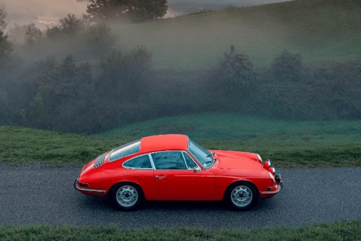 PORSCHE 911 2.0 SWB - 1967 vue de profil