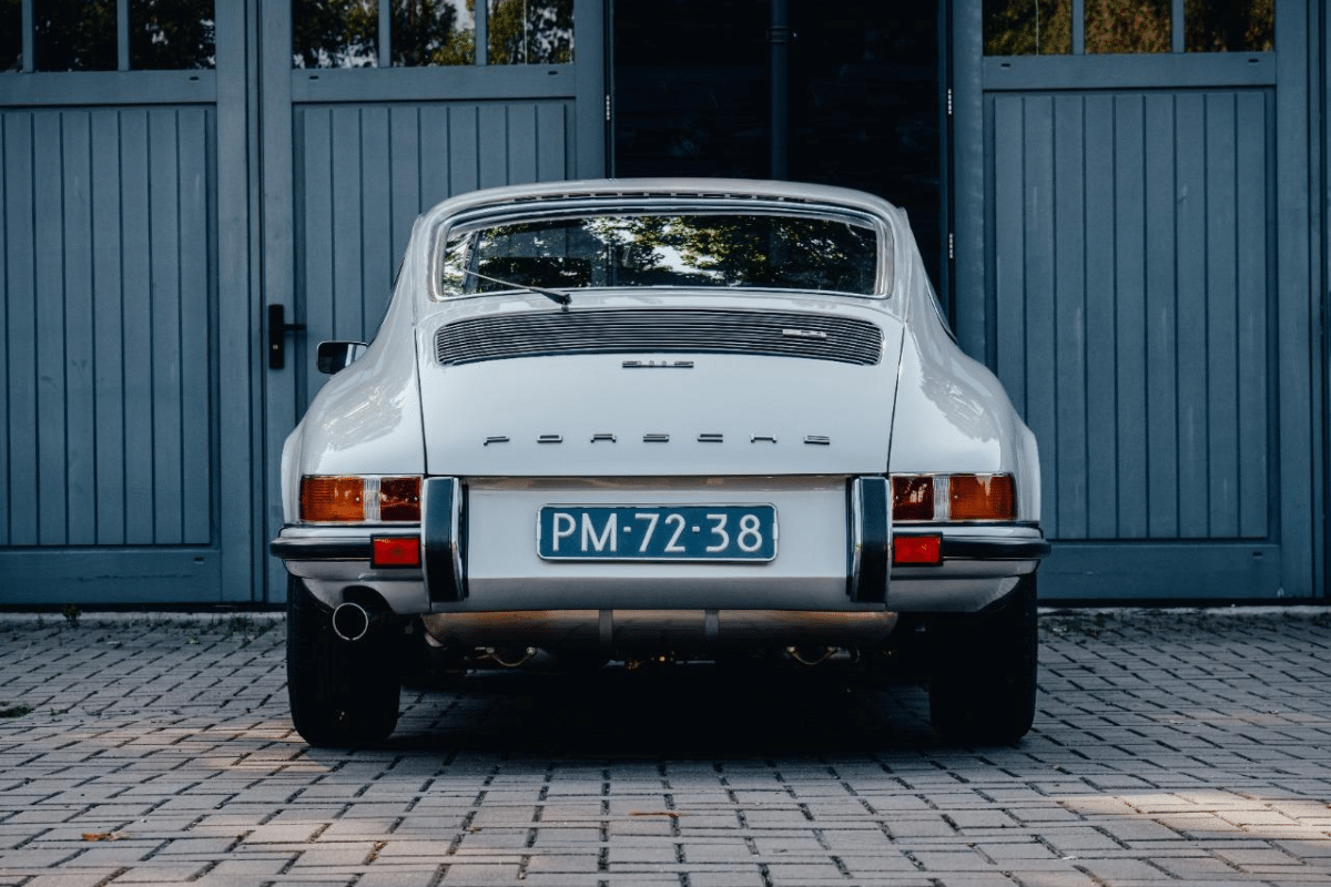 PORSCHE 911 911 S - 1972 vue de derrière