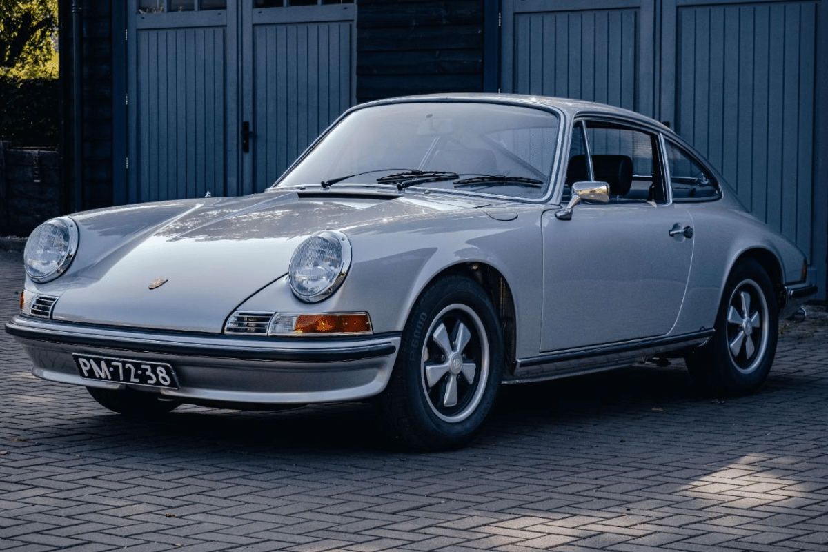 PORSCHE 911 911 S - 1972 vue de face