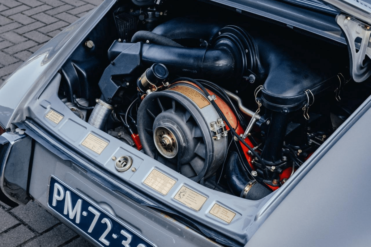 PORSCHE 911 911 S - 1972 vue du moteur