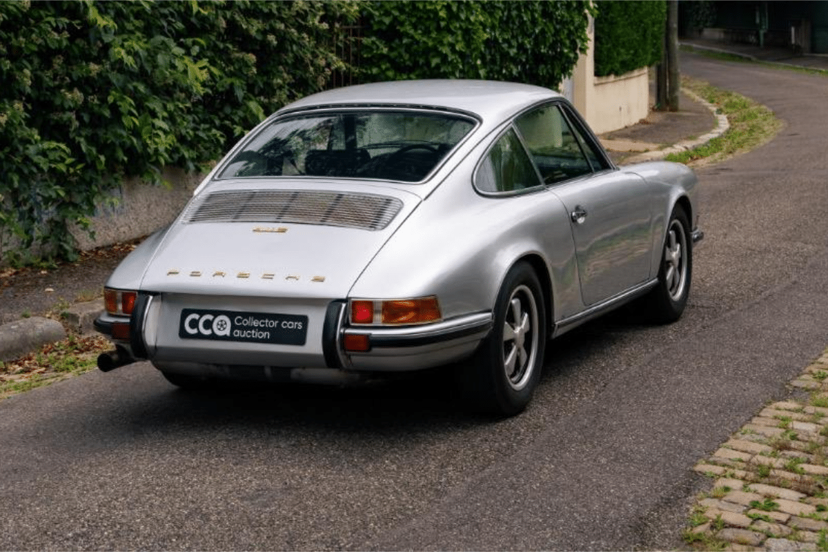 PORSCHE 911 E 2.2L Coupé - 1971 vue de profil