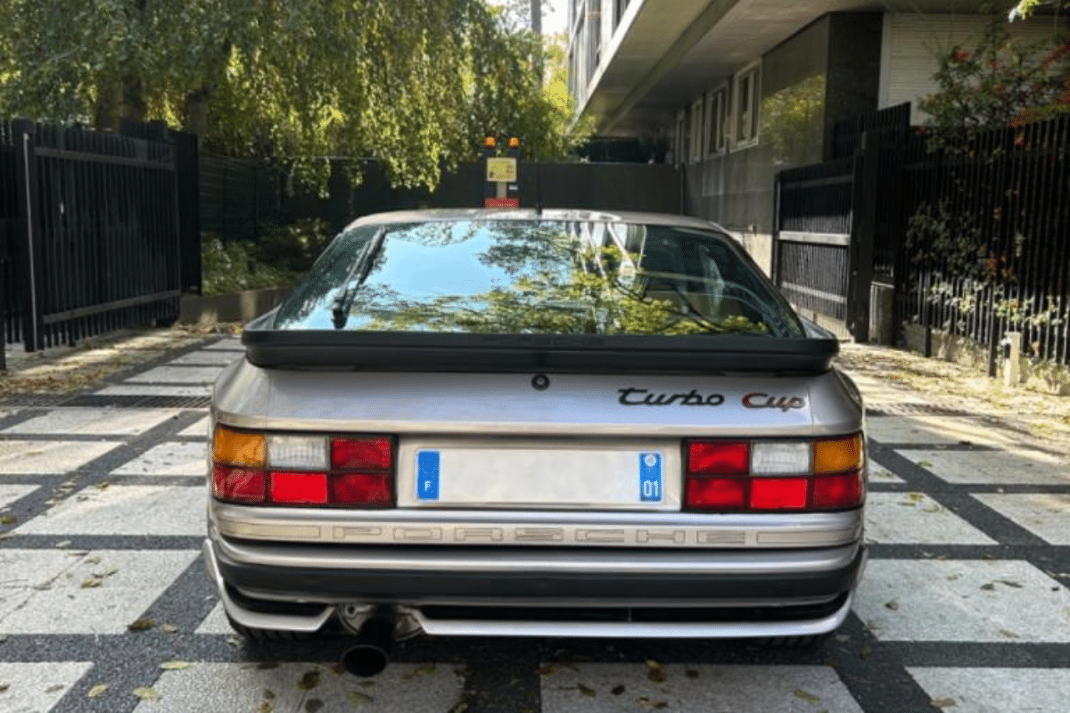 PORSCHE 944 Turbo Cup - 1988 vue de derrière