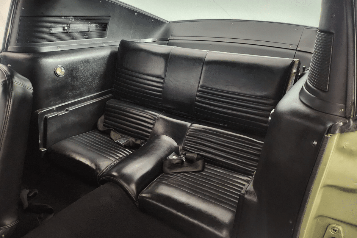 1967 Ford Mustang GT Fastback Code S vue intérieure