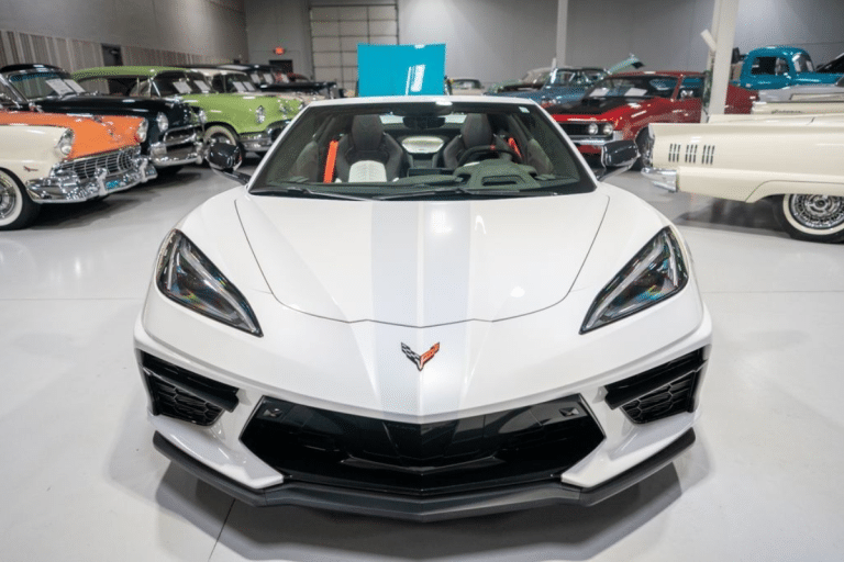 V8 6.2L de 495 ch, design audacieux et édition 70e anniversaire : cette Chevrolet Corvette Stingray est à vendre
