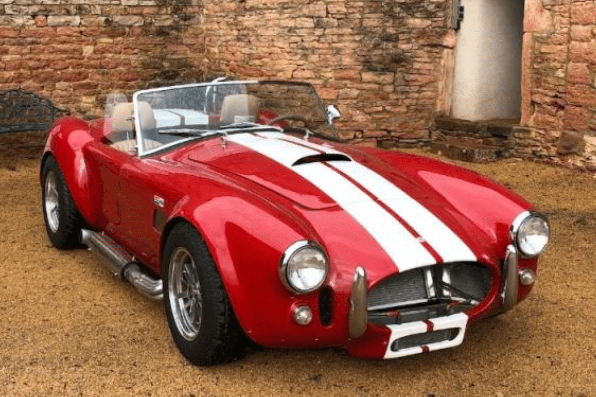 AC Cobra CMC V8 FORD 5,8 L - 1993 vue de face
