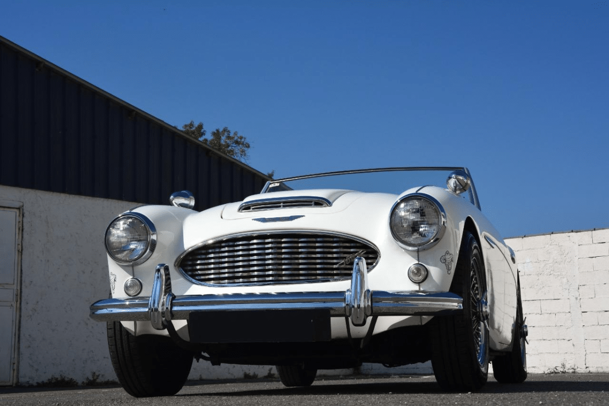 AUSTIN HEALEY 100 1006 BN6 - 1959 vue de face