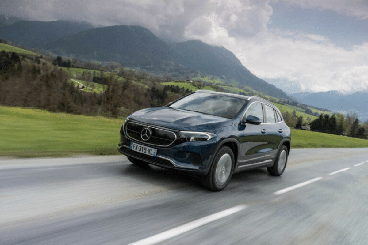 Mercedes EQA 250+