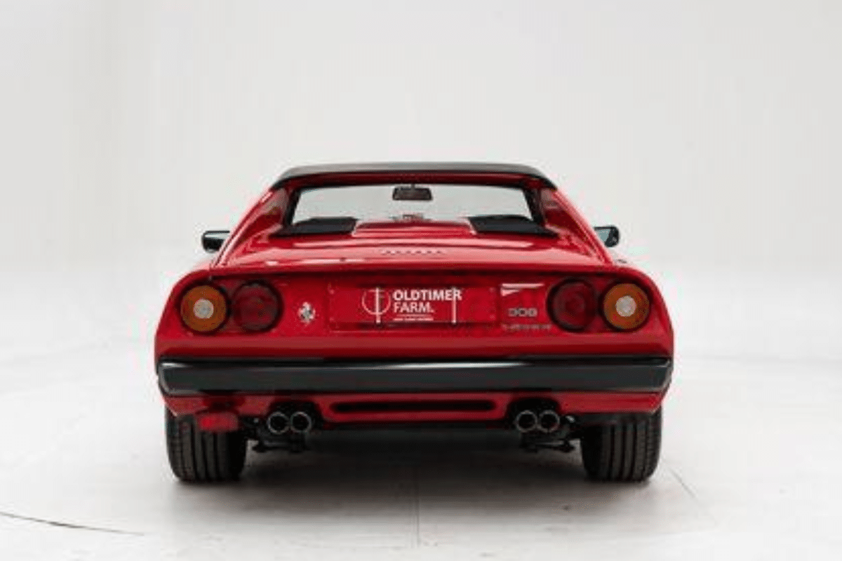 FERRARI 308 GTSi QV - 1983 vue de derrière