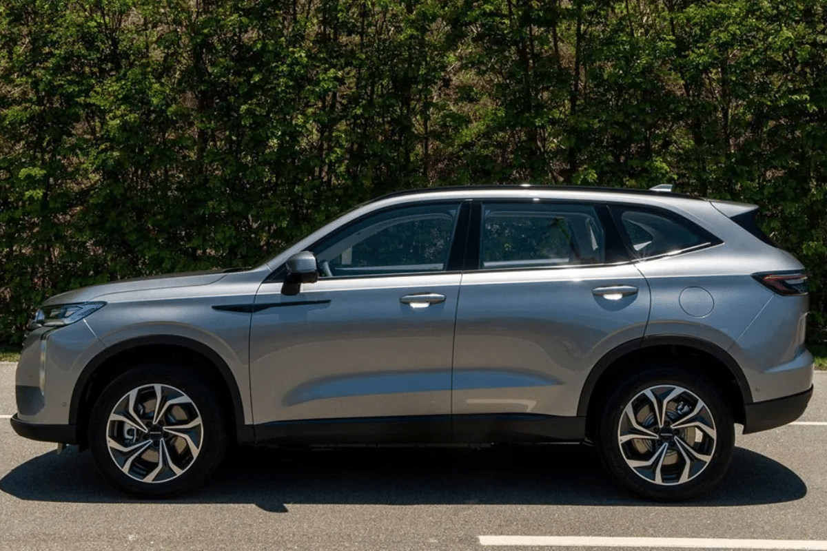 Haval H6 HEV vu de profil