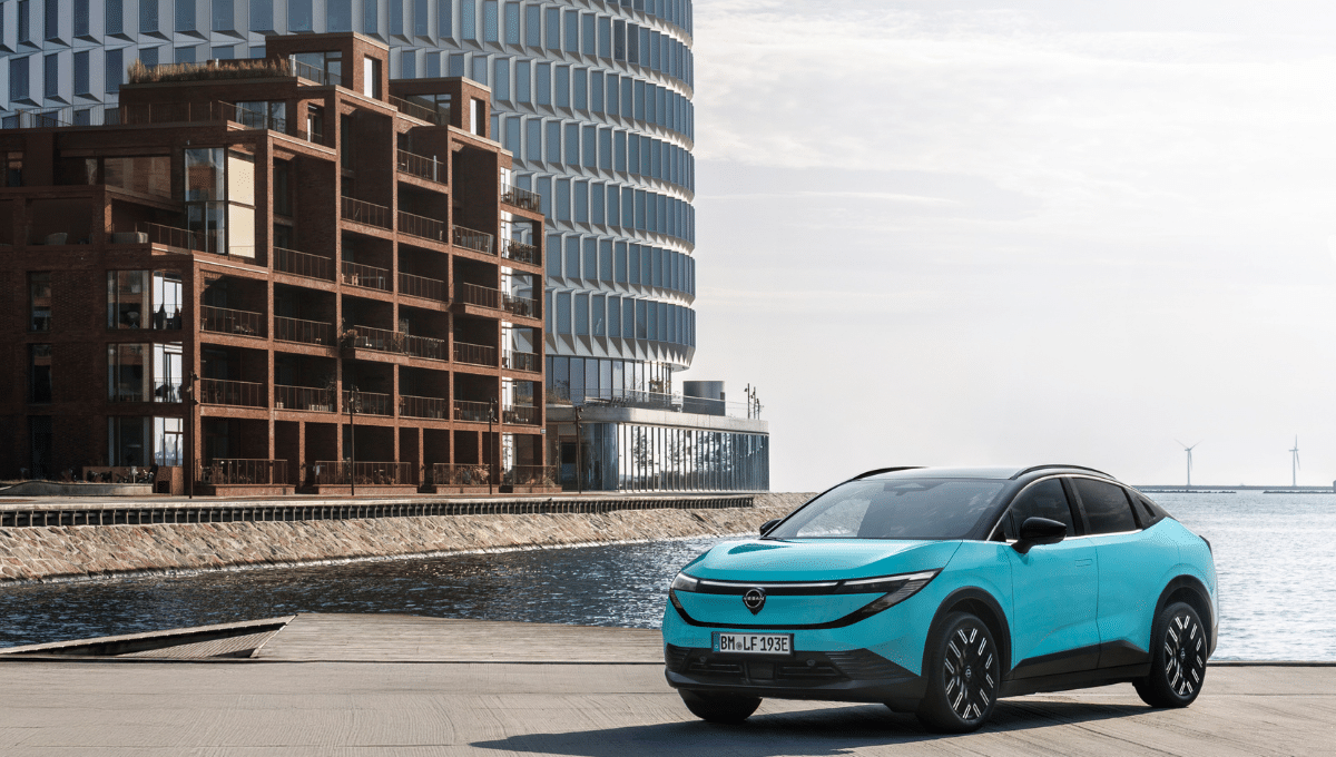 Nissan - Nissan LEAF