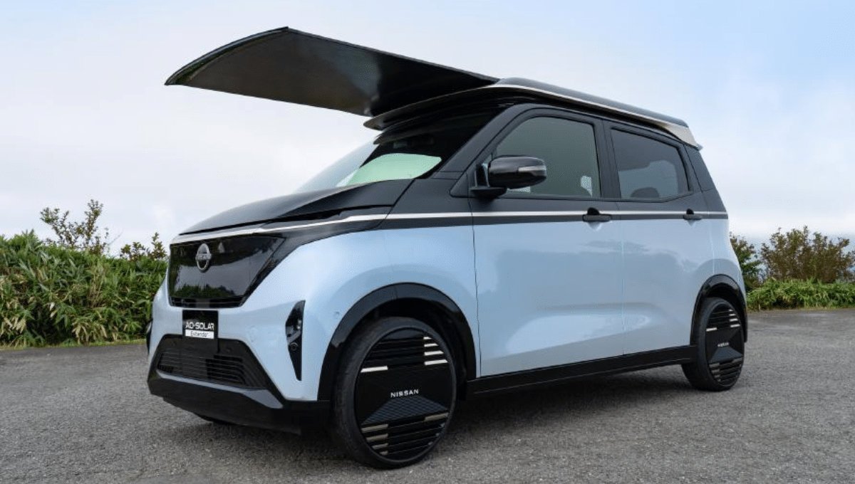 Nissan Sakura - Ao-Solar Extender