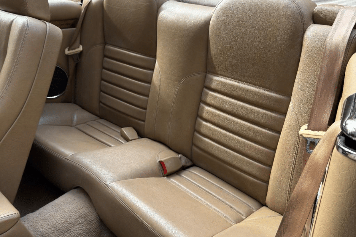 JAGUAR XJS Cabriolet 4.0 - 1993 vue intérieure