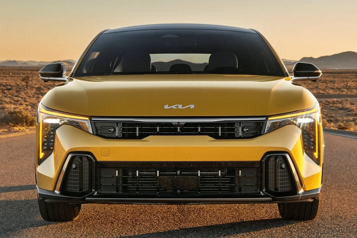 Kia K4 vue de face