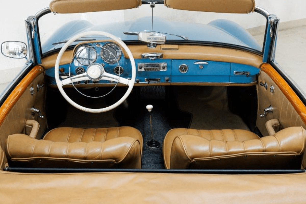 MERCEDES 190 SL SL - Full Matching - - 1961 vue du volant