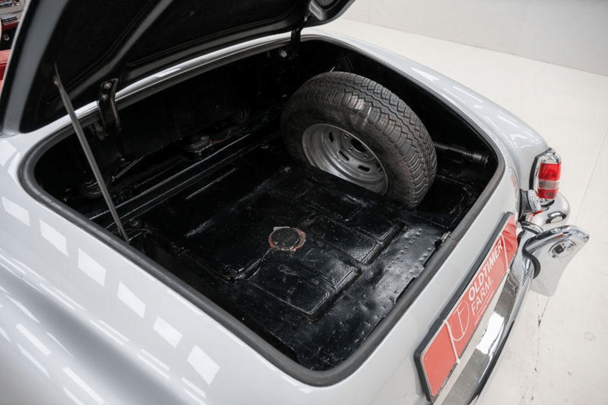 MERCEDES-BENZ 190 SL + Hardtop - 1962 vue du coffre