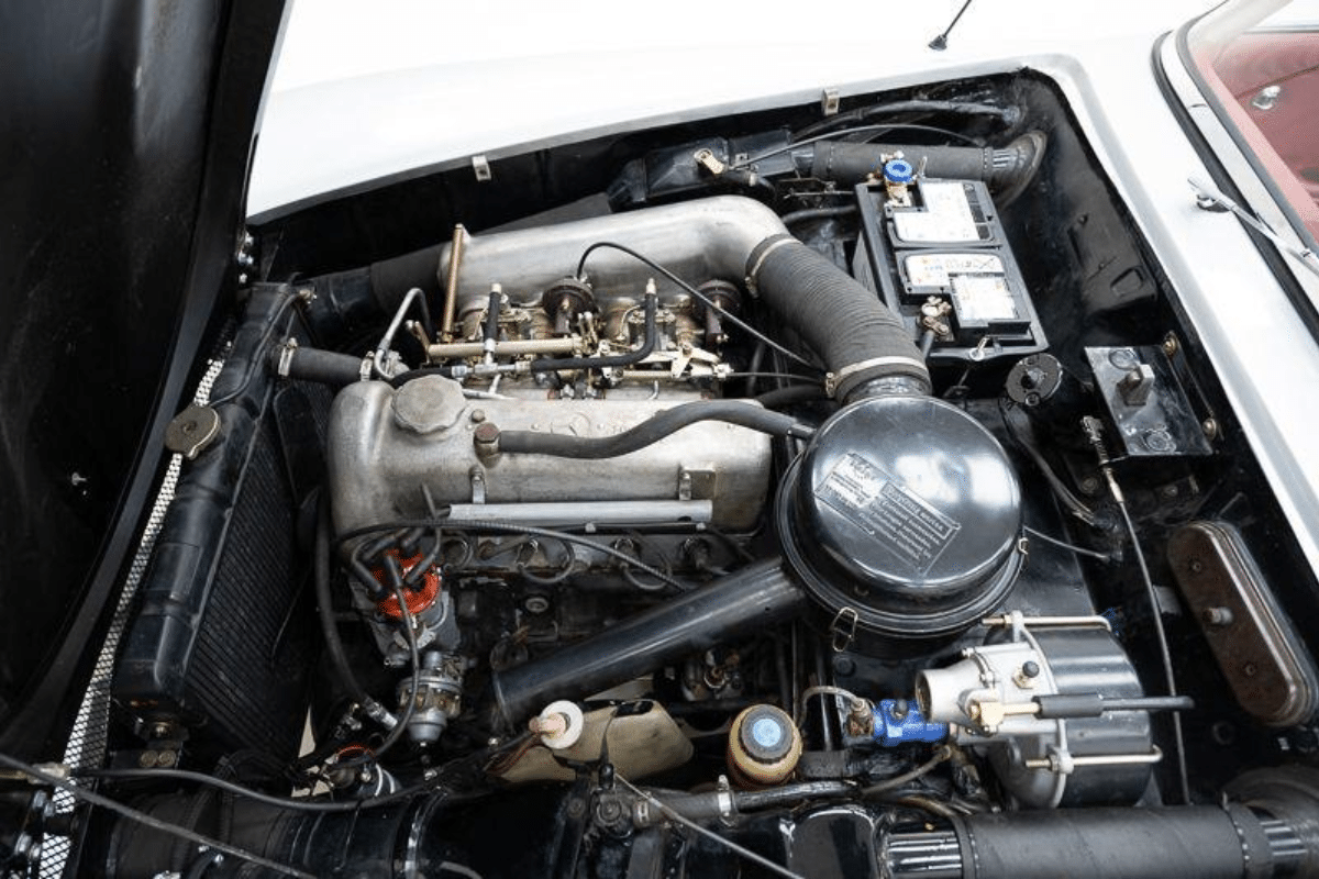MERCEDES-BENZ 190 SL + Hardtop - 1962 vue du moteur