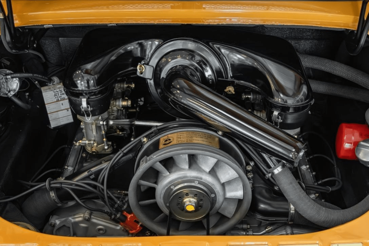 PORSCHE 911 - 1967 vue du moteur