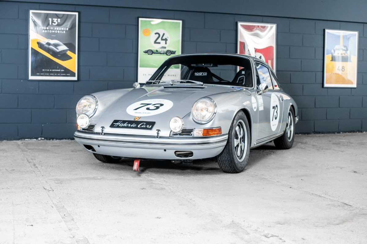 PORSCHE 911 2.0L 1965 - 1965 vue de face