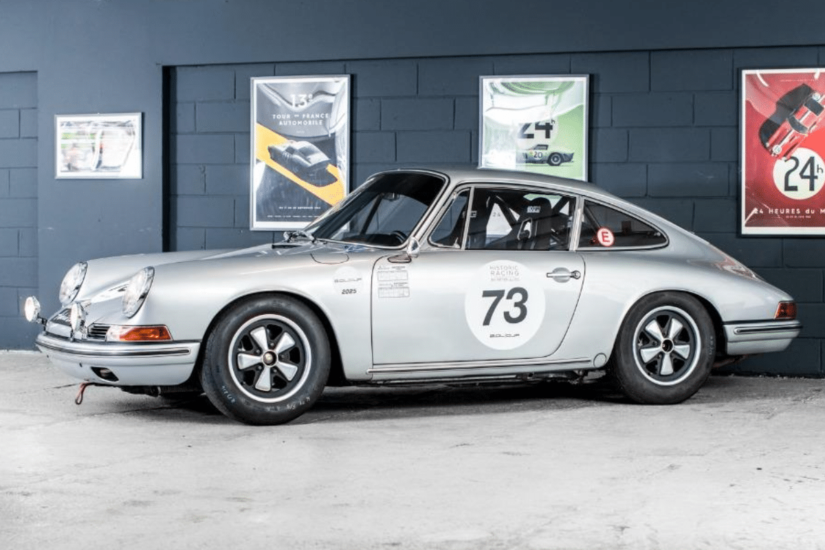 PORSCHE 911 2.0L 1965 - 1965 vue de profil