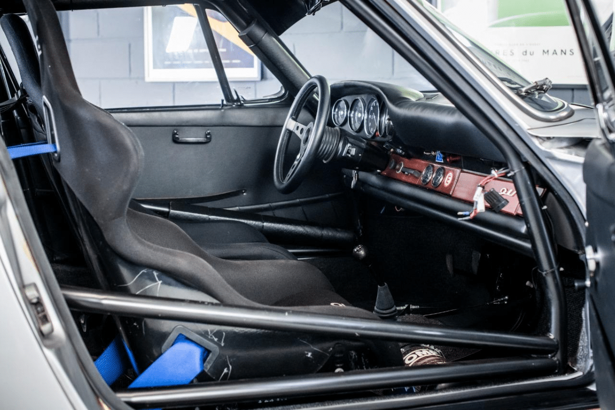 PORSCHE 911 2.0L 1965 - 1965 vue du volant