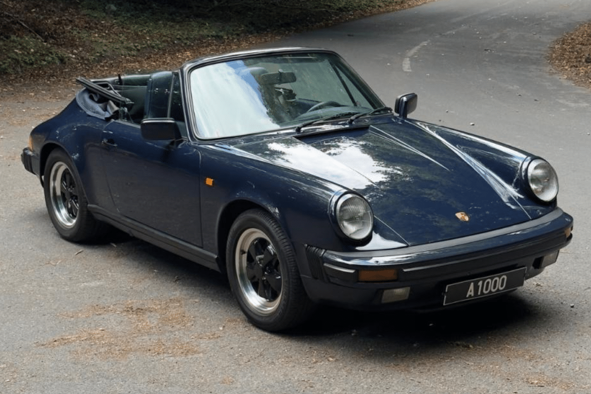 PORSCHE 911 3.2L Cabriolet - 1985 vue de face