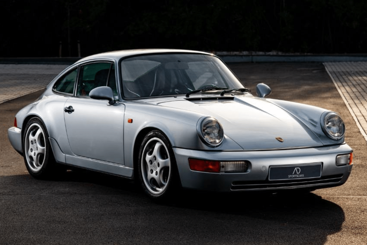 PORSCHE 911 964 RS - 1992 vue de face