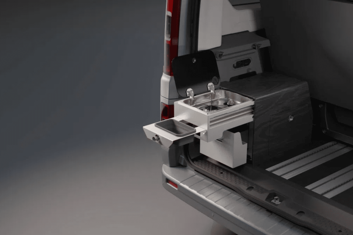 Renault Trafic Escapade cuisine minimaliste