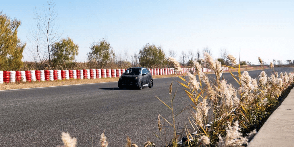 Smart #2 : les premières images de la citadine électrique qui veut reconquérir l’Europe