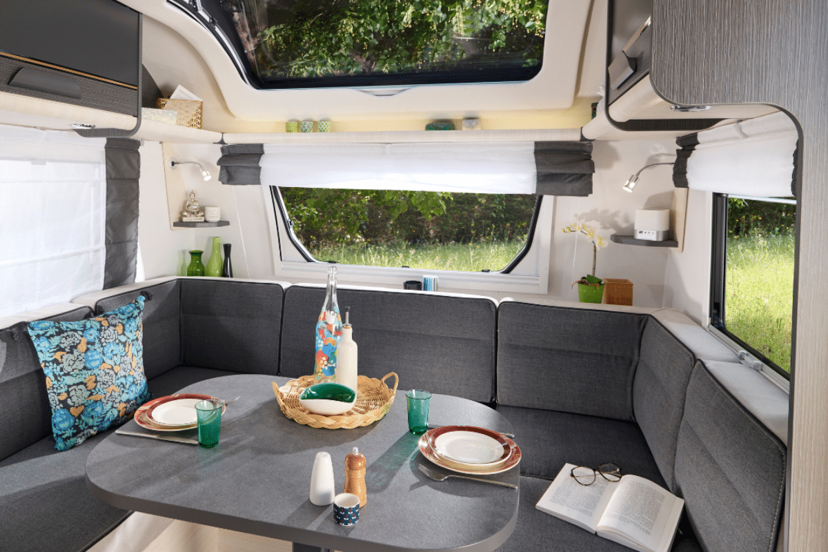 Sterckeman 390 CP design intérieur