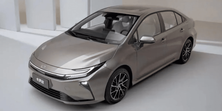 Toyota Corolla 2026 : restylée en Chine, mais pas en Europe… un choix qui interroge