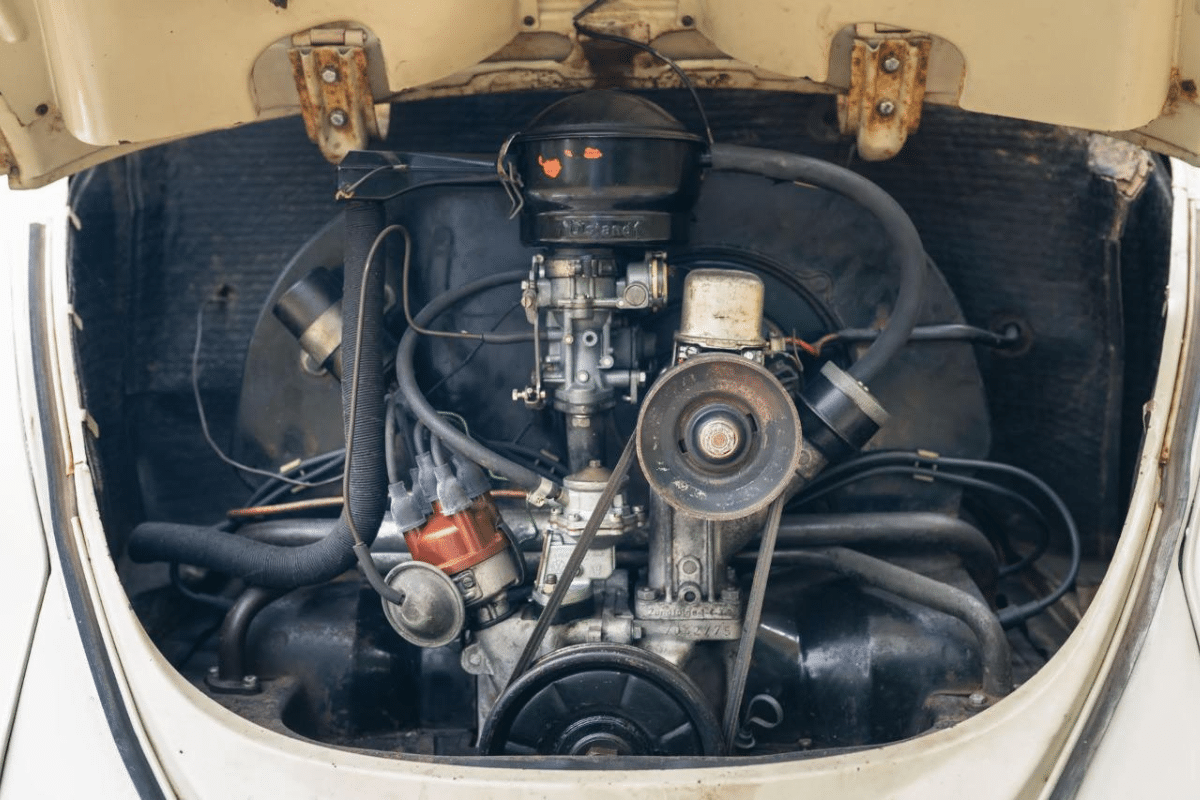VOLKSWAGEN Coccinelle - 1962 vue du moteur