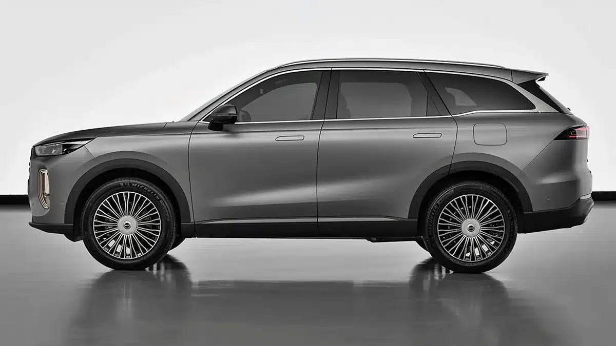 EBRO S900 vu de profil
