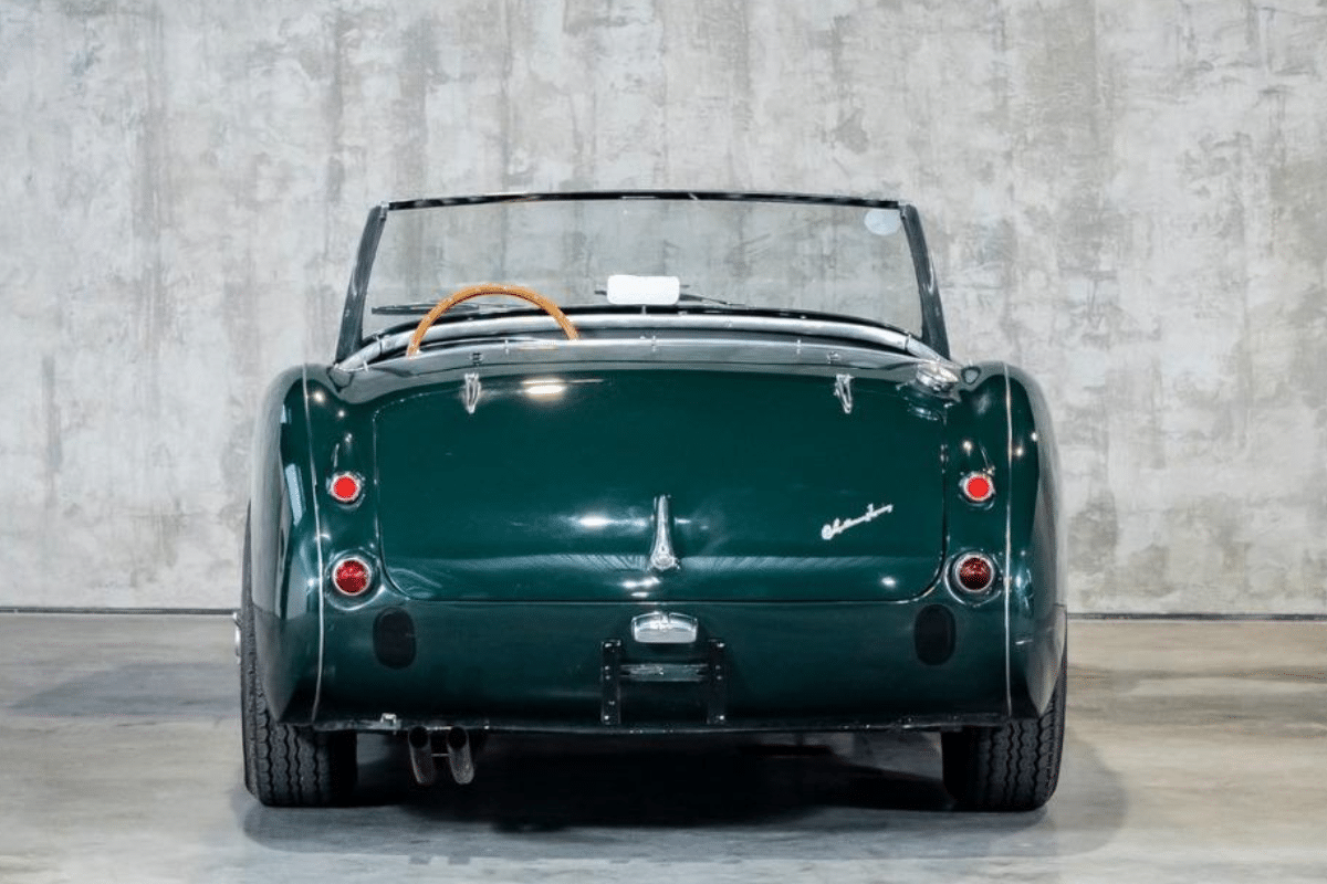 AUSTIN HEALEY 100 1006 - 1958 vue de derrière