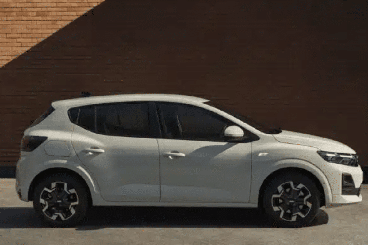 Dacia Sandero vu de profil