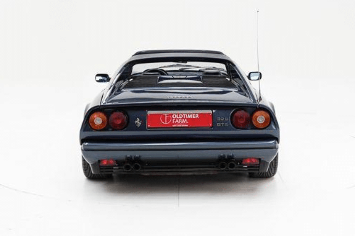 FERRARI 328 GTS ABS - 1988 vue de derrière