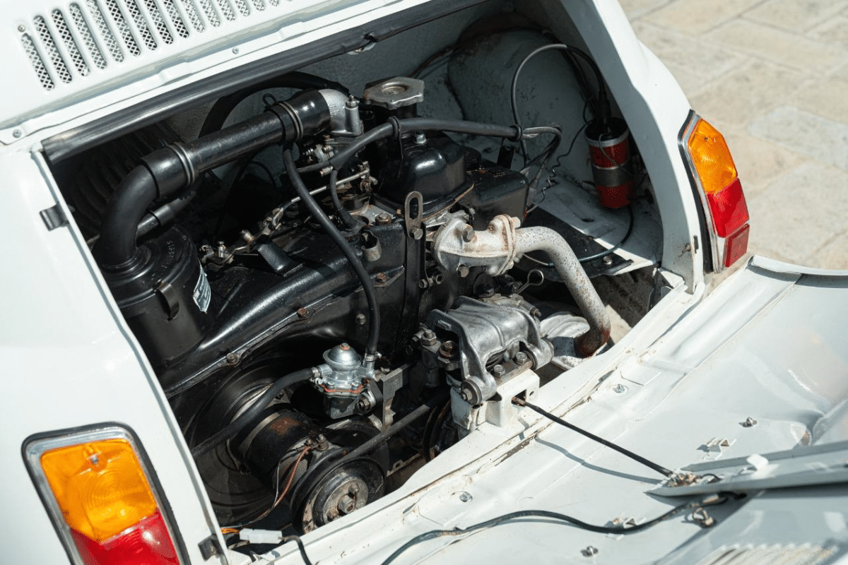FIAT 500 L REPLICA ABARTH 5 - 1969 vue du moteur
