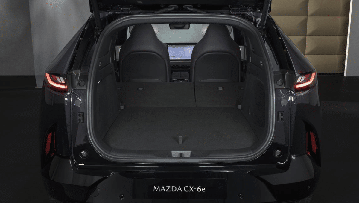 Mazda CX-6e