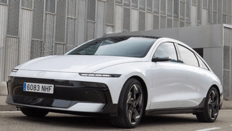 Hyundai frappe fort avec l’Ioniq 6 2026 : aucun modèle concurrent ne rivalise sur autonomie, prix et confort