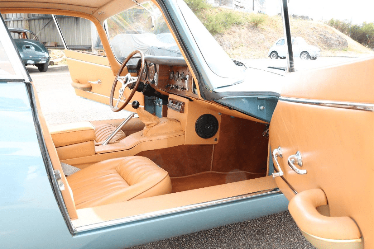 JAGUAR Type E Série 1 4.2 - 1965 vue intérieure