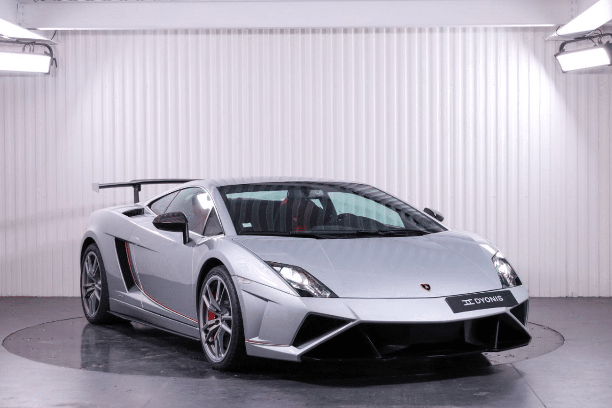 LAMBORGHINI Gallardo SQUADRA CORSE vue de face
