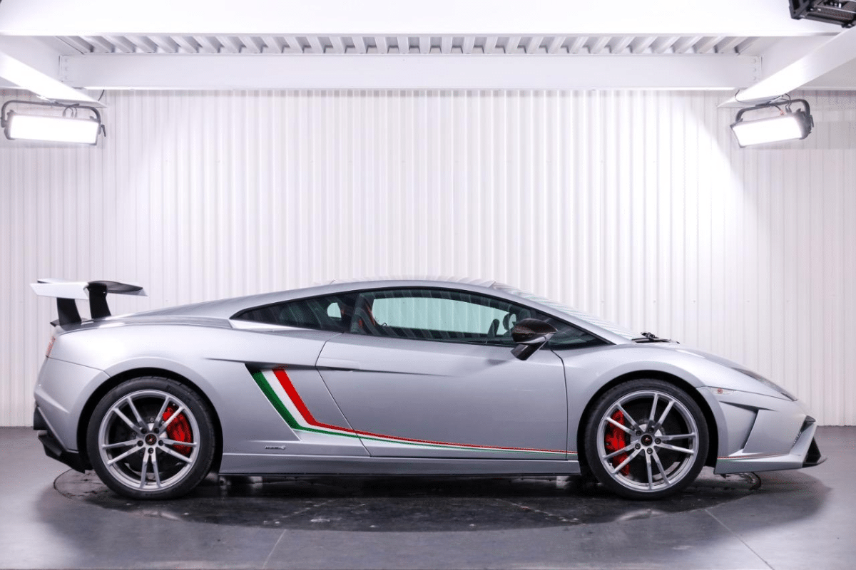LAMBORGHINI Gallardo SQUADRA CORSE vue de profil