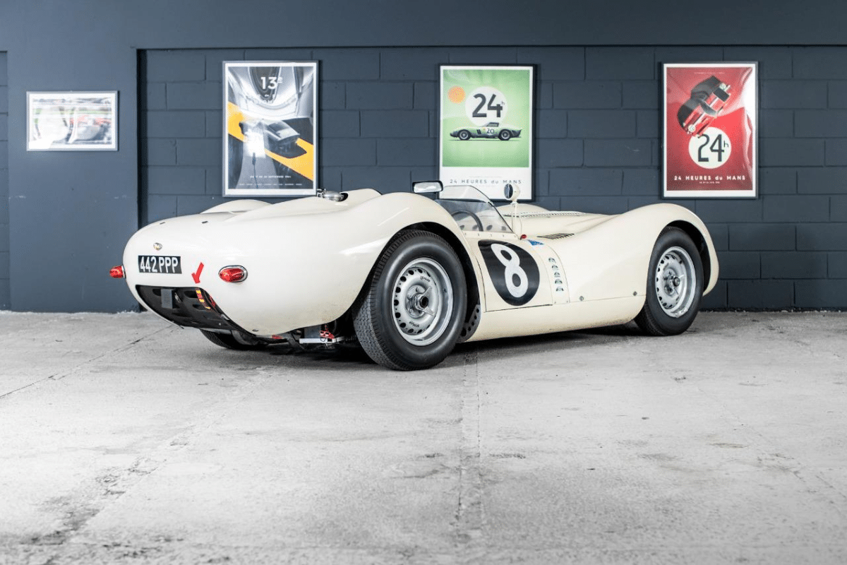 LISTER JAGUAR KNOBBLY - 1959 vue de derrière