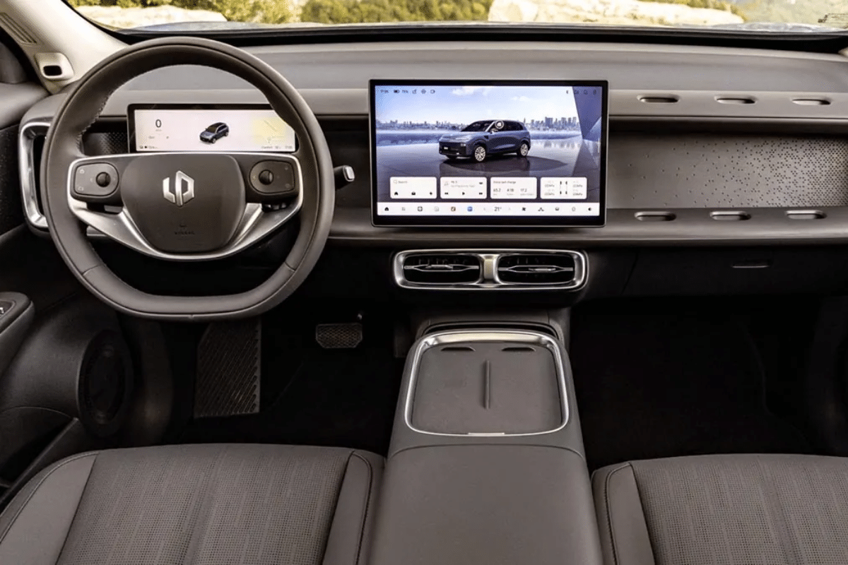 Leapmotor B10 Hybrid design intérieur
