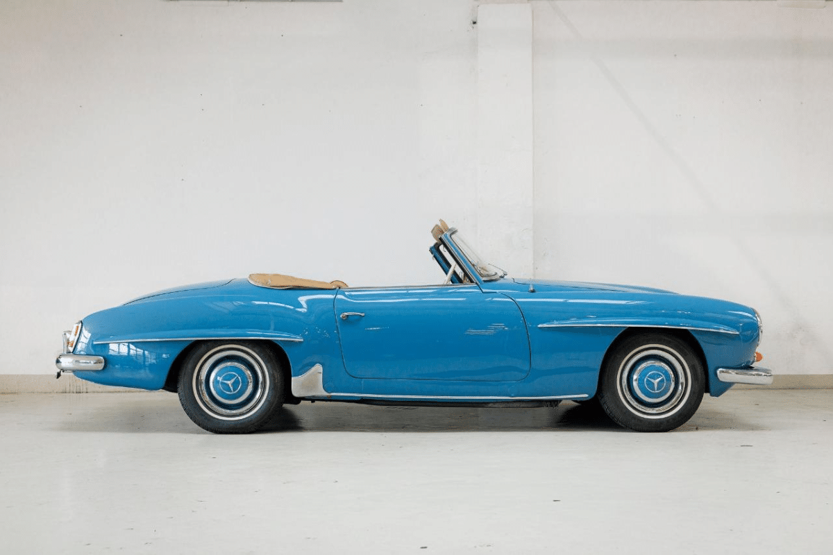 MERCEDES 190 SL - 1961 vue de profil