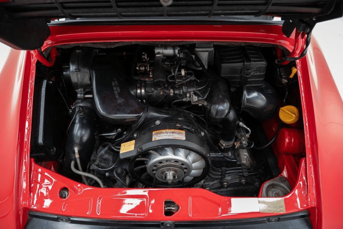 PORSCHE 911 964 RS - 1992 vue du moteur
